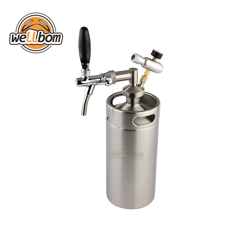 3.6L Mini Beer Keg Stainless Steel Growler for Craft Beer Dispenser System CO2 Adjustable Draft Beer Faucet